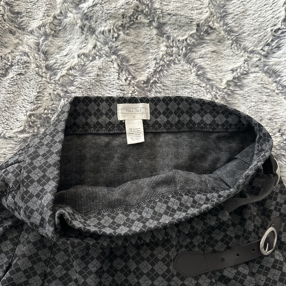 Full Tilt skirt - Picture 3 of 3